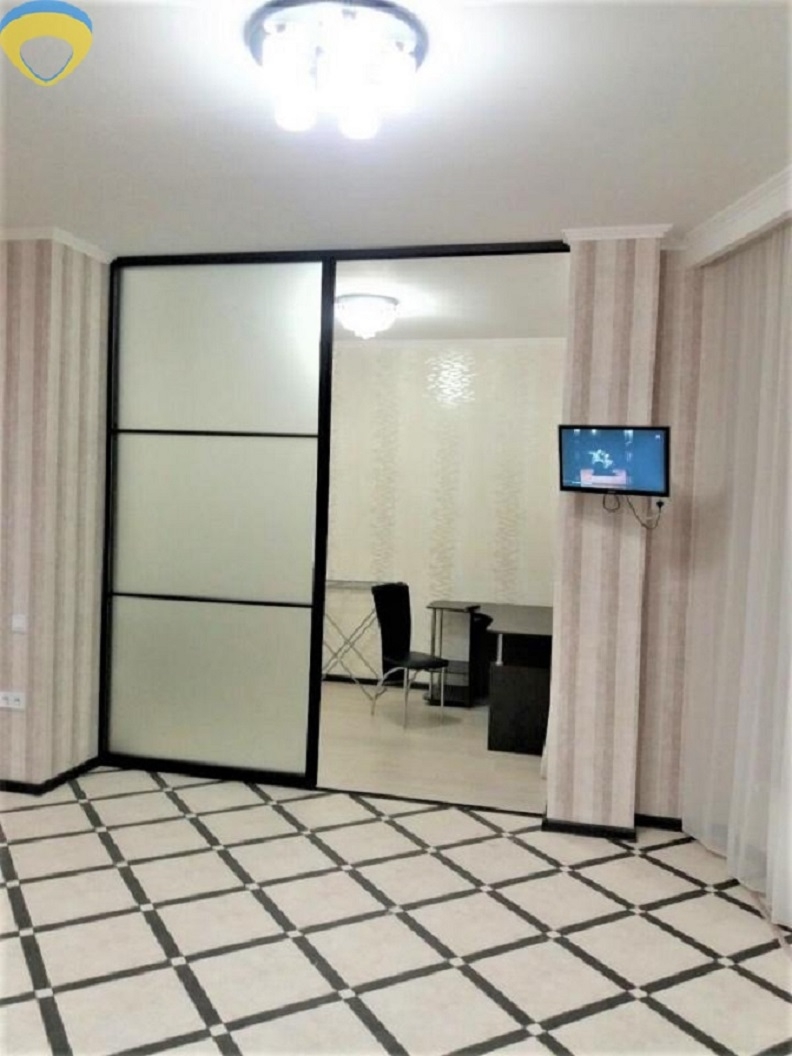 продажа однокомнатной квартиры номер A-173530 в Приморском районе, фото номер 7